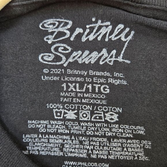 NWOT Britney Spears Long Sleeve Licensed Band Tee Size XL - Picture 3 of 4